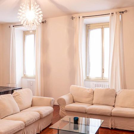 Appartamento Superhouse Piazza Duomo Area Milan Bagian luar foto