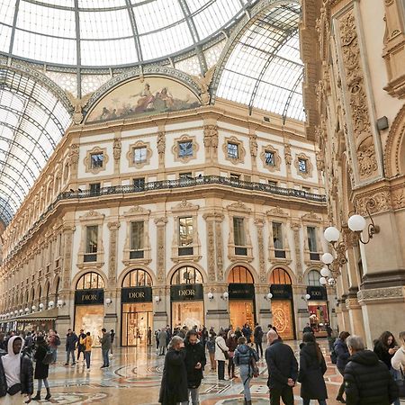 Appartamento Superhouse Piazza Duomo Area Milan Bagian luar foto