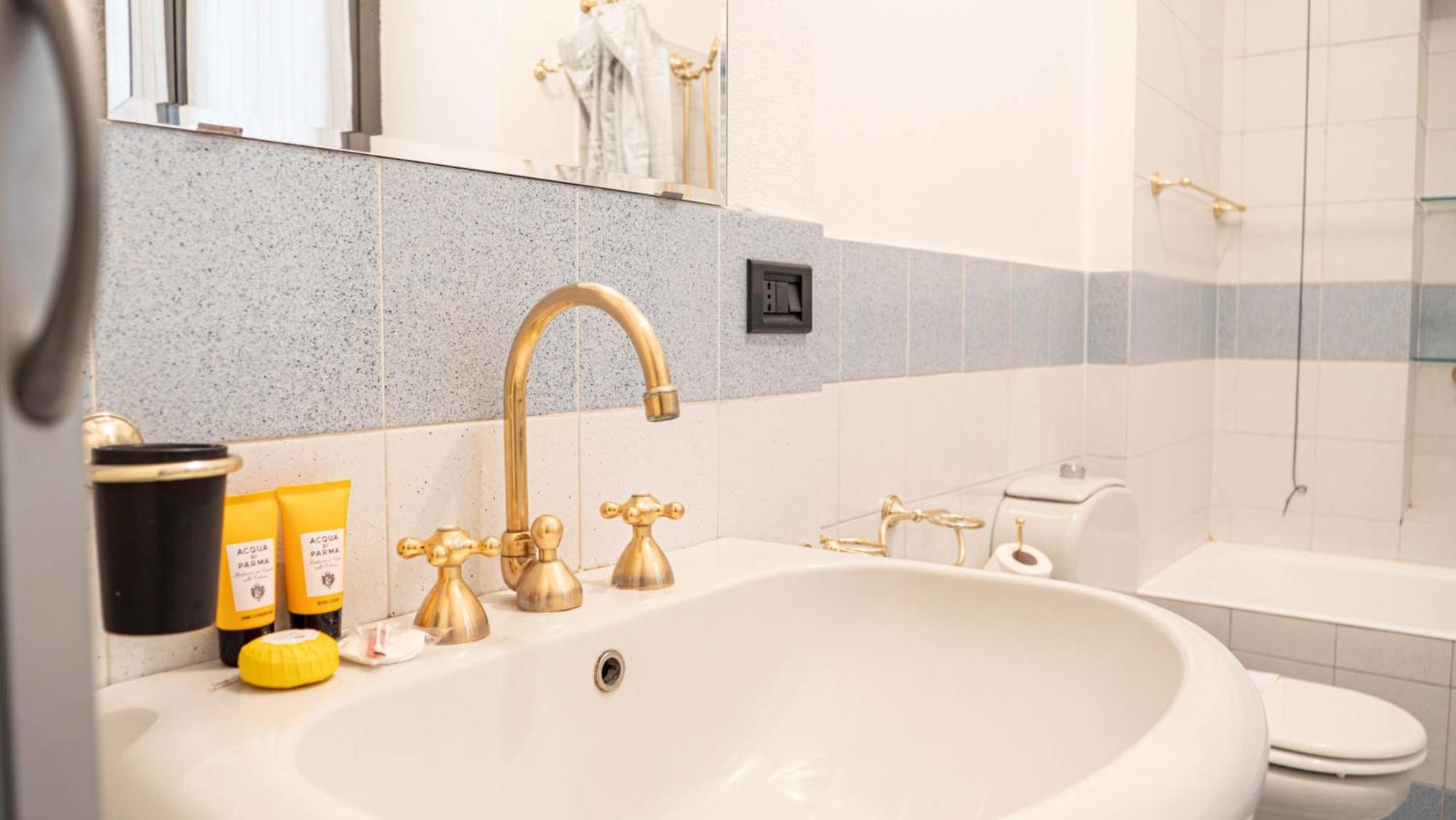 Appartamento Superhouse Piazza Duomo Area Milan Bagian luar foto